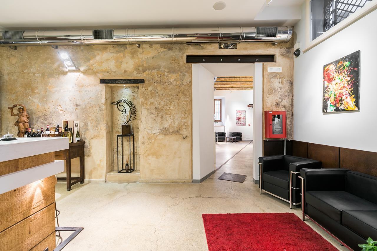 Hotel La Rovere Рим Екстер'єр фото